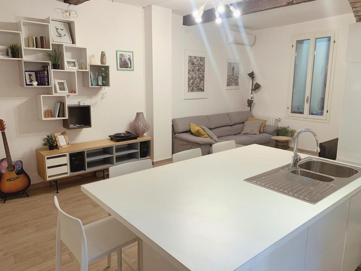 Premium Apartment In The City Center - Via Orfeo 12 ボローニャ エクステリア 写真